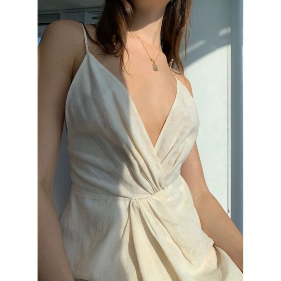 Aritzia WILFRED Pursuit Black Plaid Gauze V-Neck Twist Camisole Tank Top, Size M - Picture 13 of 16